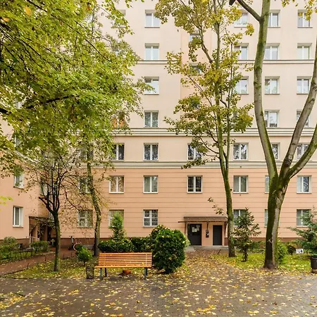 Apartment Bright & Elegant By Renters Warschau