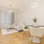 Apartmán Bright & Elegant By Renters *