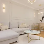 Bright & Elegant By Renters * Varšava