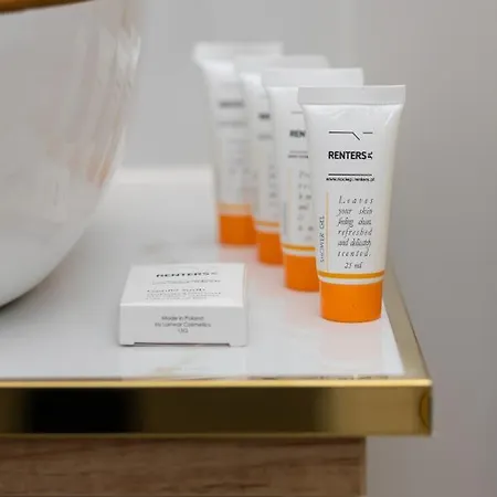 アパート Bright & Elegant By Renters