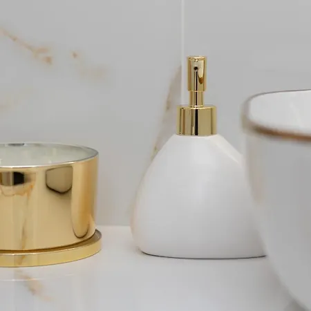 Apartment Bright & Elegant By Renters *